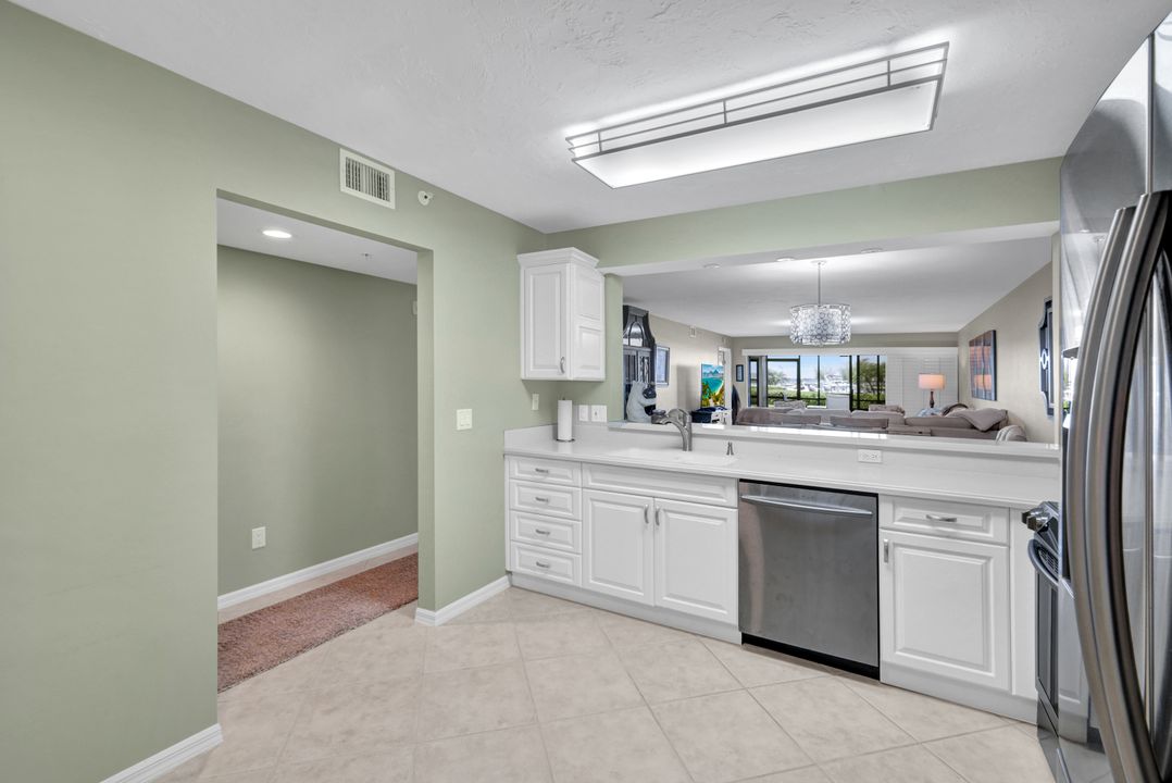 9435 Sunset Vista Dr #211, Fort Myers, FL 33919