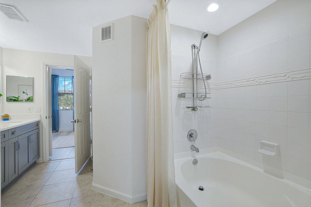 13010 Positano Cir #203, Naples, FL 34105