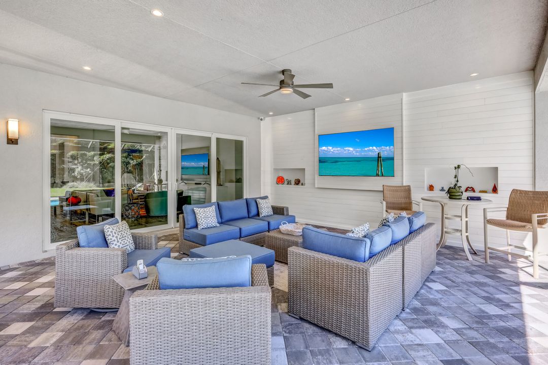 12083 Azalea Wy, Naples, FL 34120