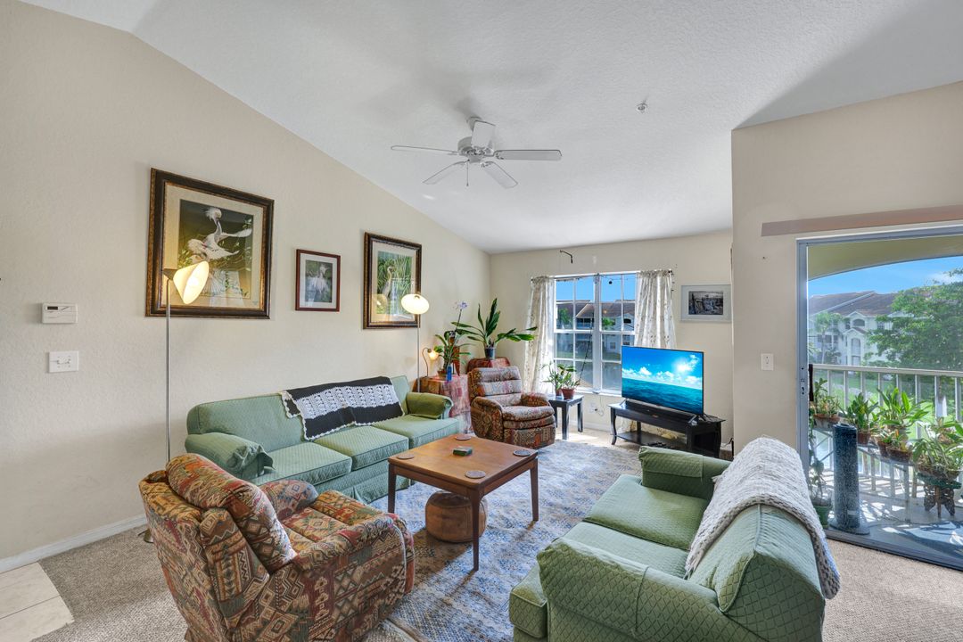 4630 St Croix Ln #831, Naples, FL 34109