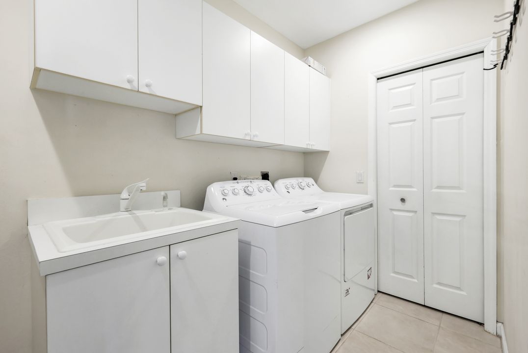 14530 Red Fox Run #215, Naples, FL 34110