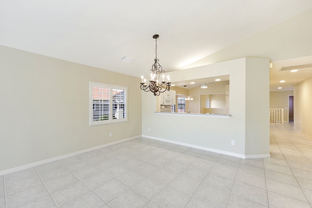 6210 Reserve Cir #504, Naples, FL 34119