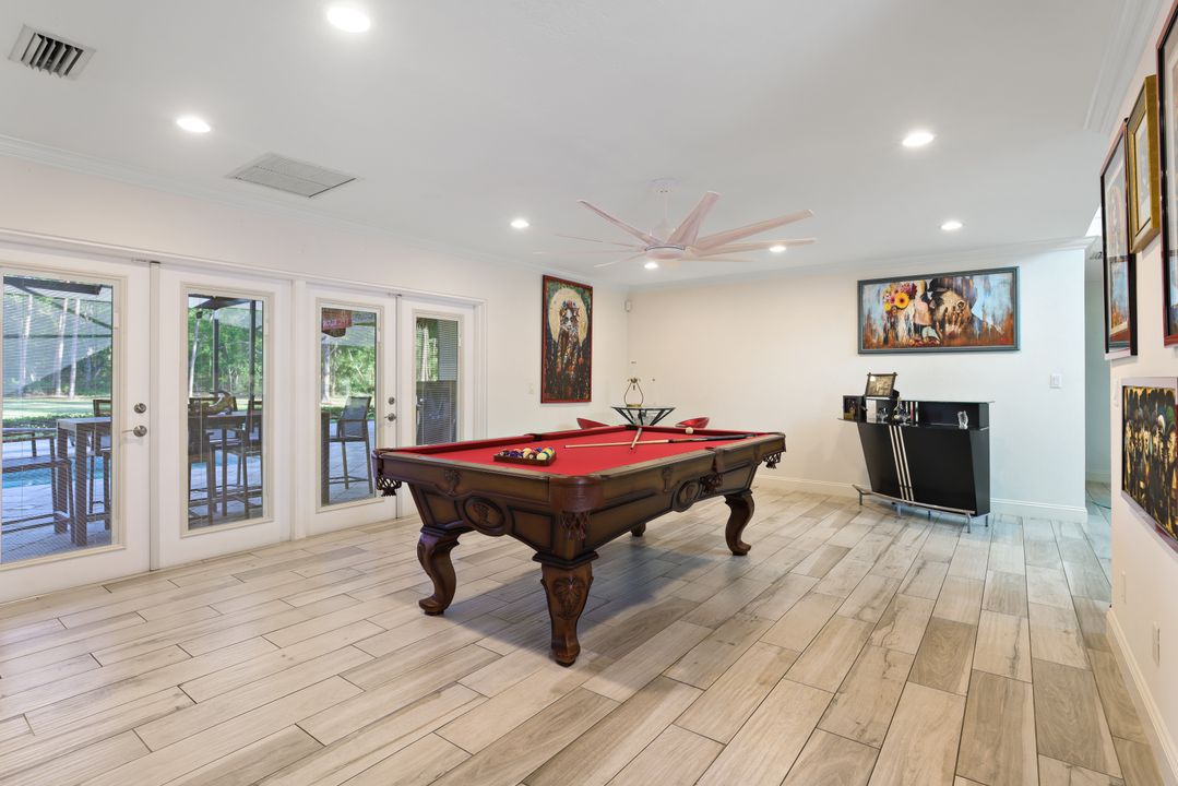 6516 Trail Blvd, Naples, FL 34108