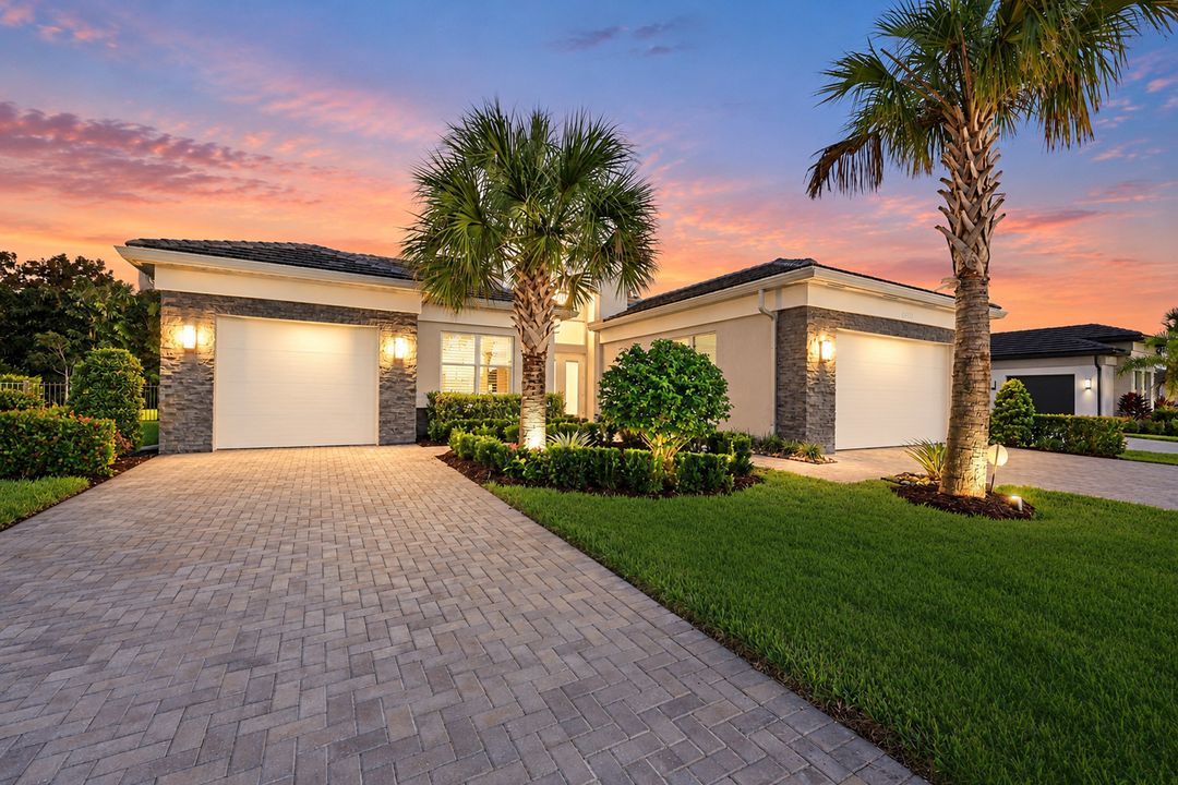12338 Lavender Ave, Naples, FL 34120