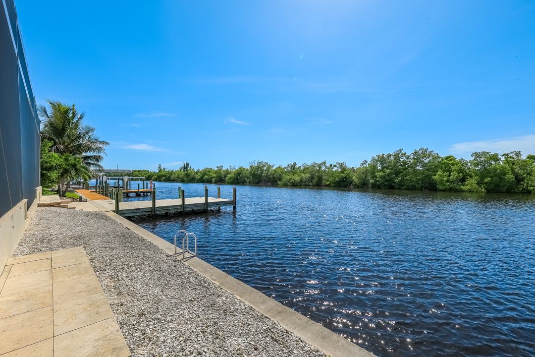 4408 SW 28th Pl, Cape Coral, FL 33914