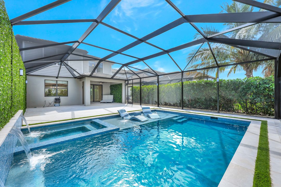 7265 Wilton Dr N, Naples, FL 34109
