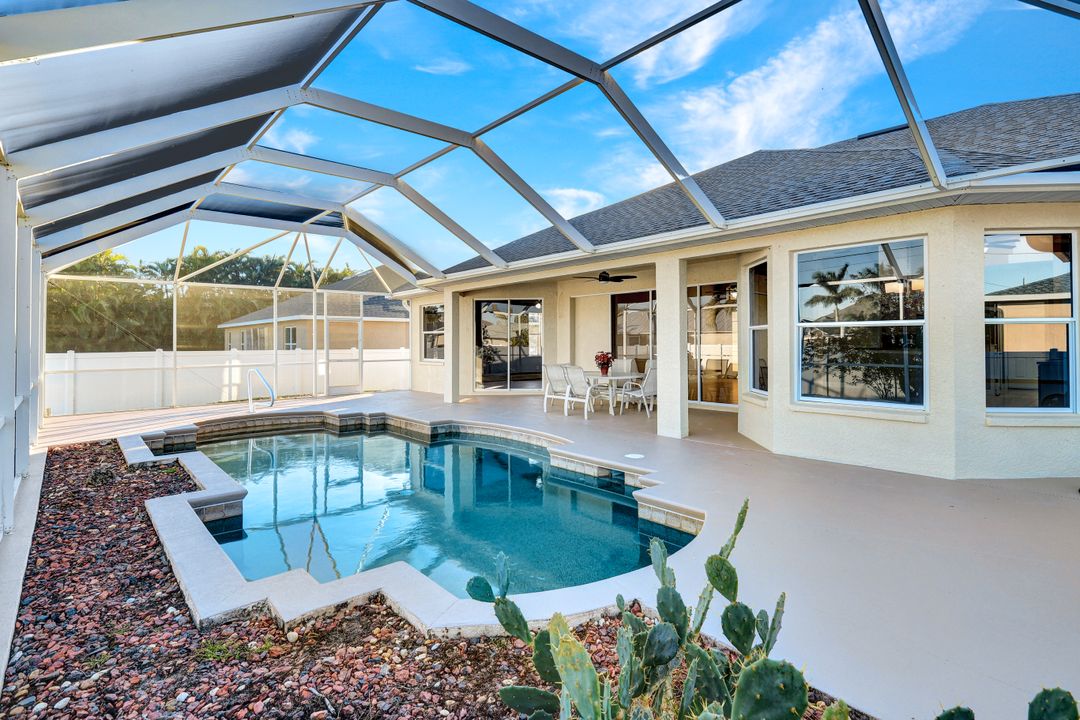 3917 SW 20th Pl, Cape Coral, FL 33914