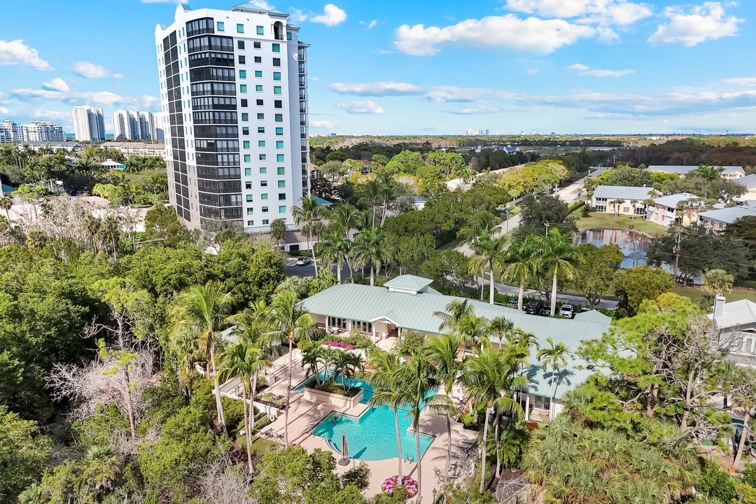 455 Cove Tower Dr #902, Naples, FL 34110
