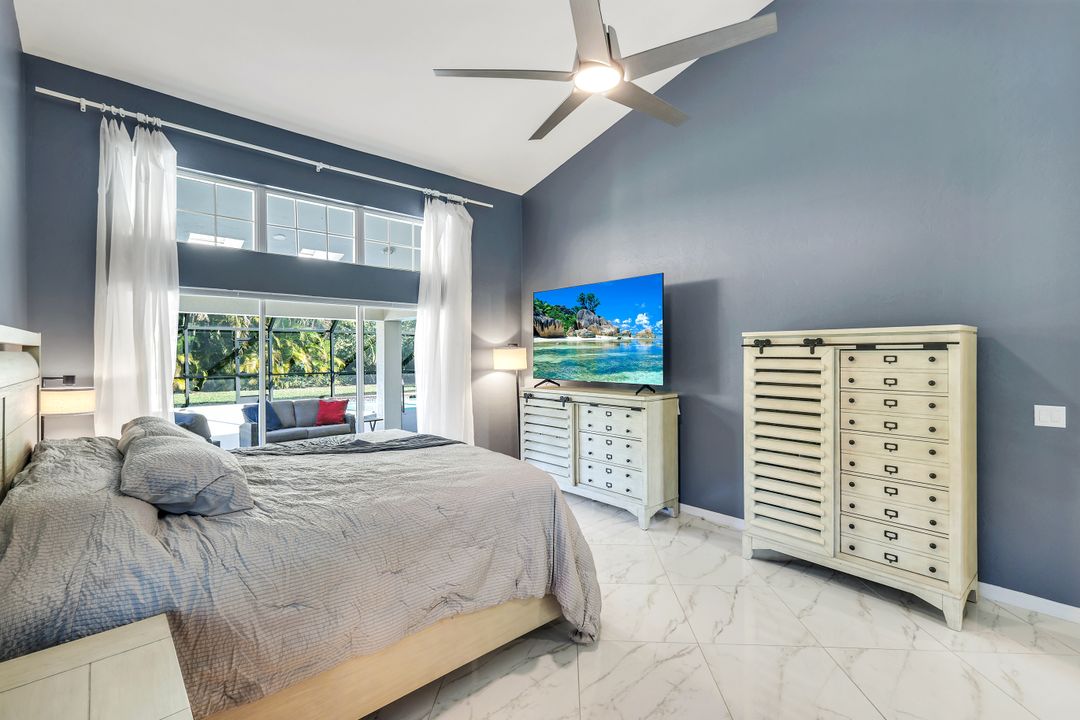 547 Cormorant Cove, Naples, FL 34113