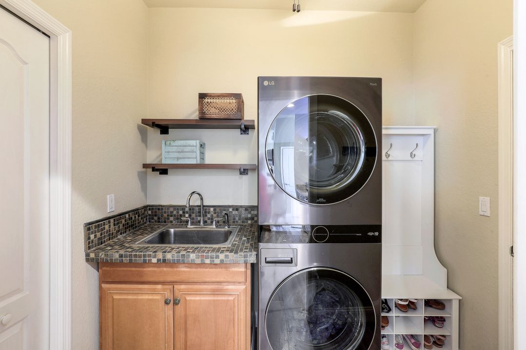 13600 Canolo Ct, Estero, FL 33928