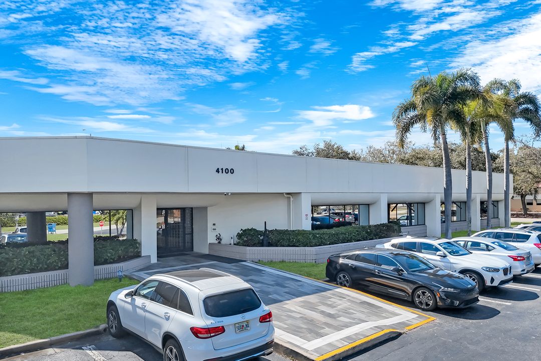 4100 Corporate Square, Naples, FL 34104