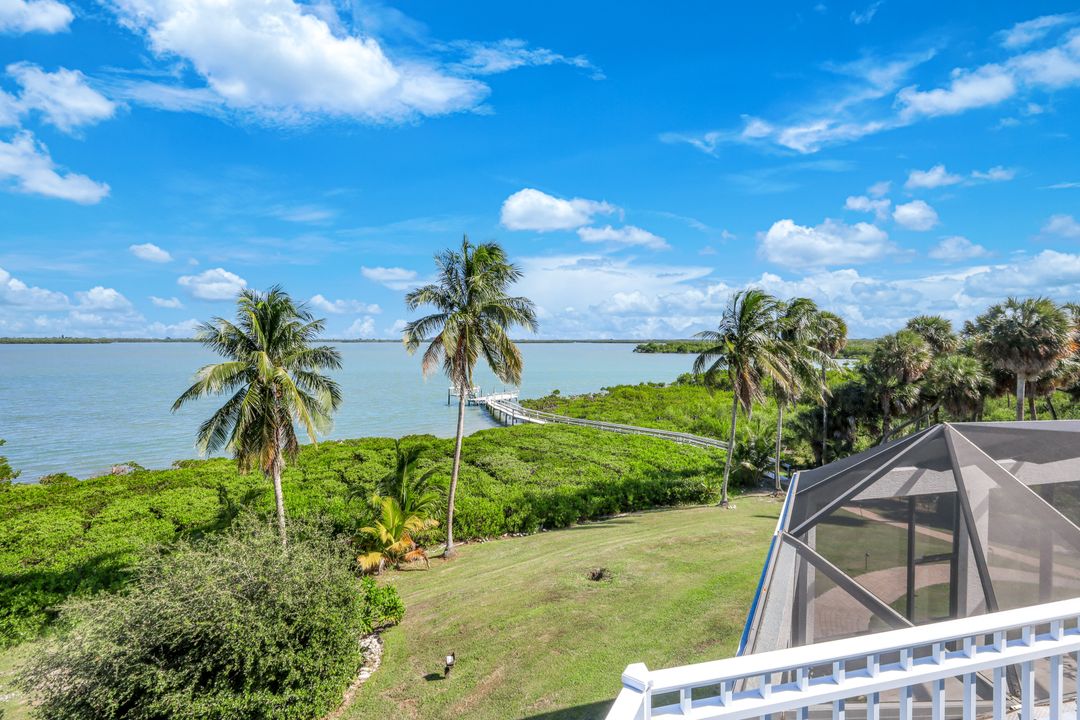 831 Caxambas Dr, Marco Island, FL 34145