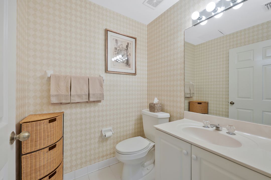 180 Via Perignon, Naples, FL 34119