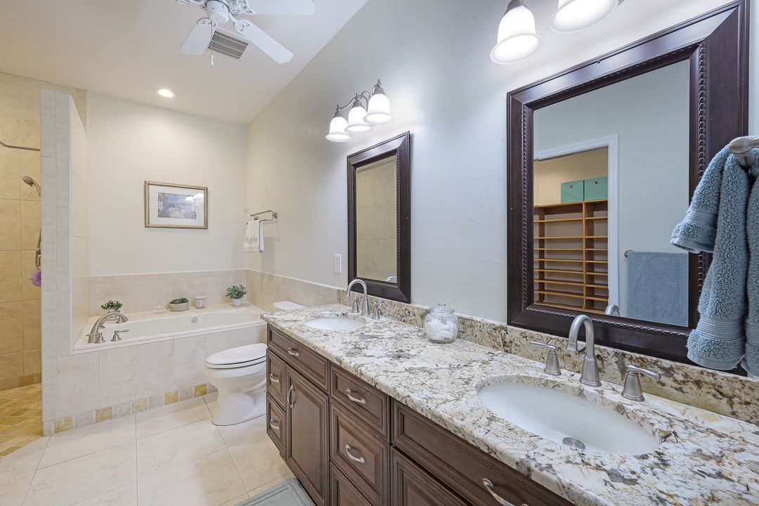 3411 Wildwood Lake Cir, Bonita Springs, FL 34134