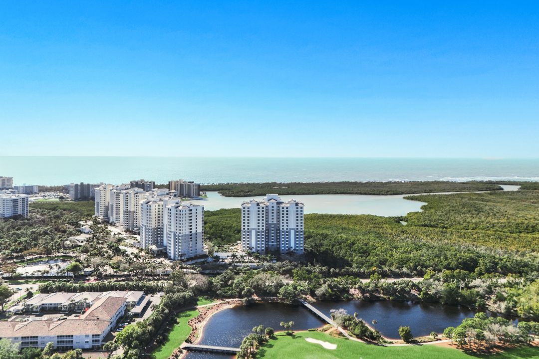 265 Indies Way #302, Naples, FL 34110