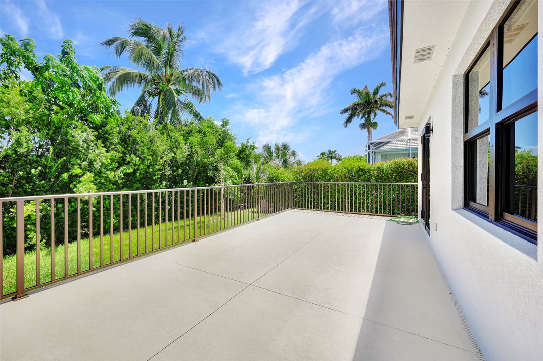 211 Clyburn St, Marco Island, FL 34145