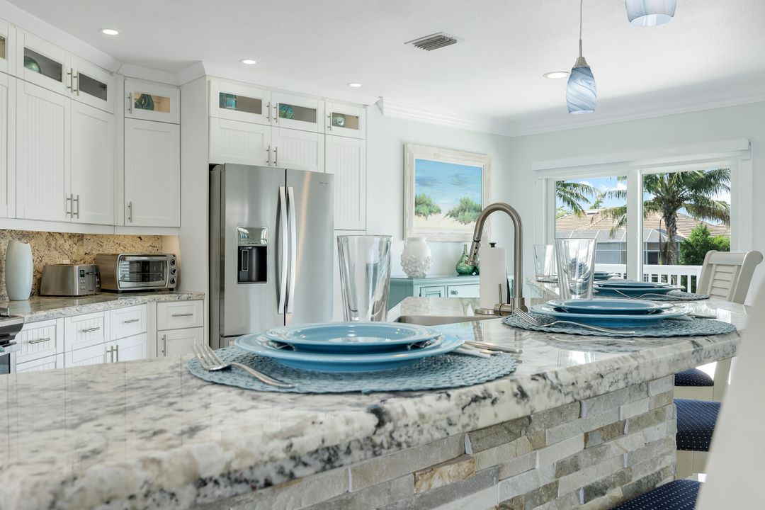 544 Seagrape Dr, Marco Island, FL 34145