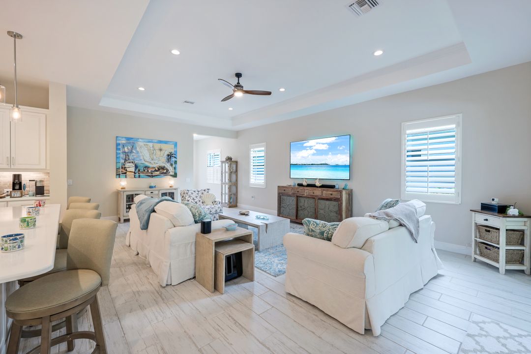 13749 Woodhaven Cir, Fort Myers, FL 33905