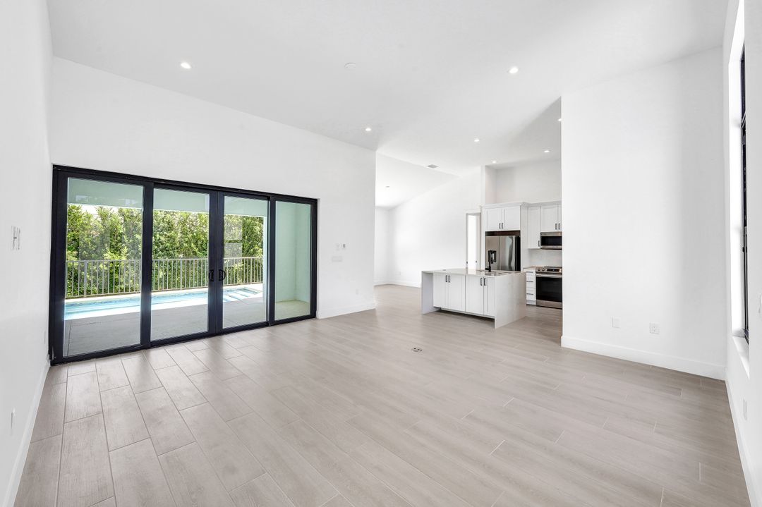 211 Clyburn St, Marco Island, FL 34145