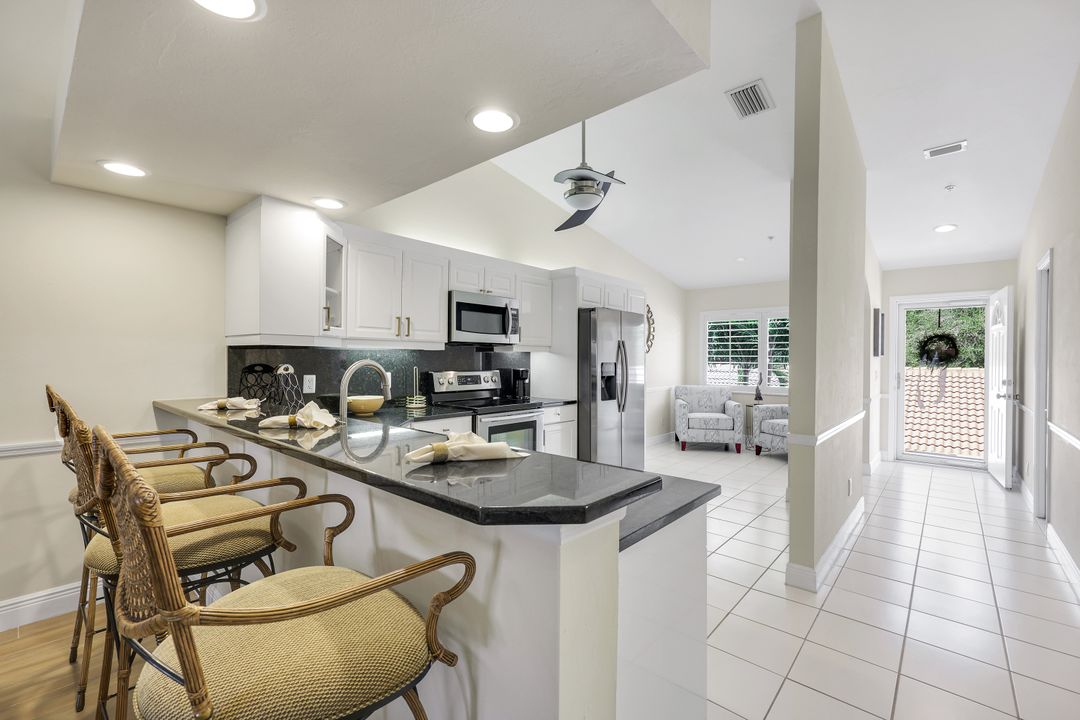 6720 Beach Resort Dr #10, Naples, FL 34114
