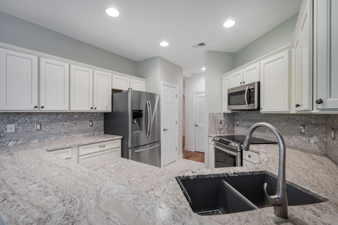 26930 Wyndhurst Ct, Bonita Springs, FL 34134