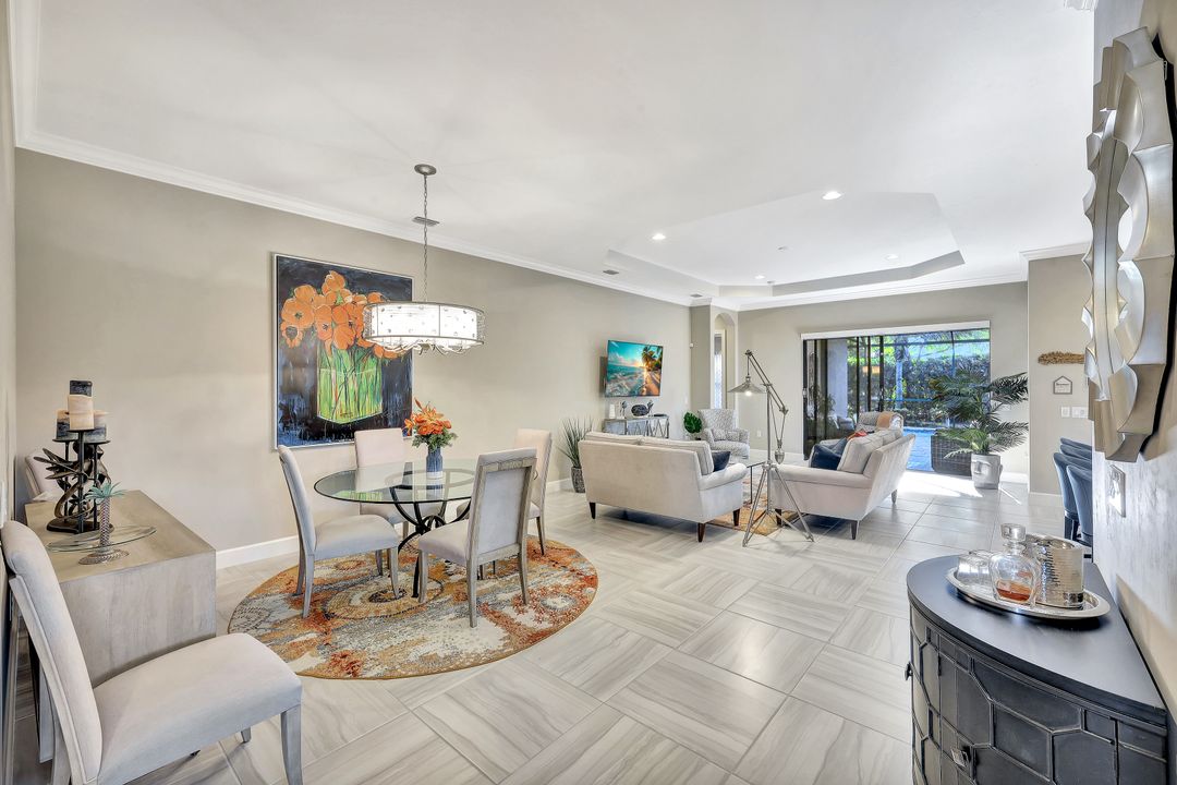 9541 Mussorie Ct, Naples, FL 34114