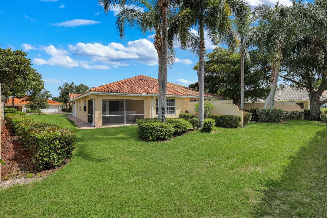 3343 Cayman Ln, Naples, FL 34119