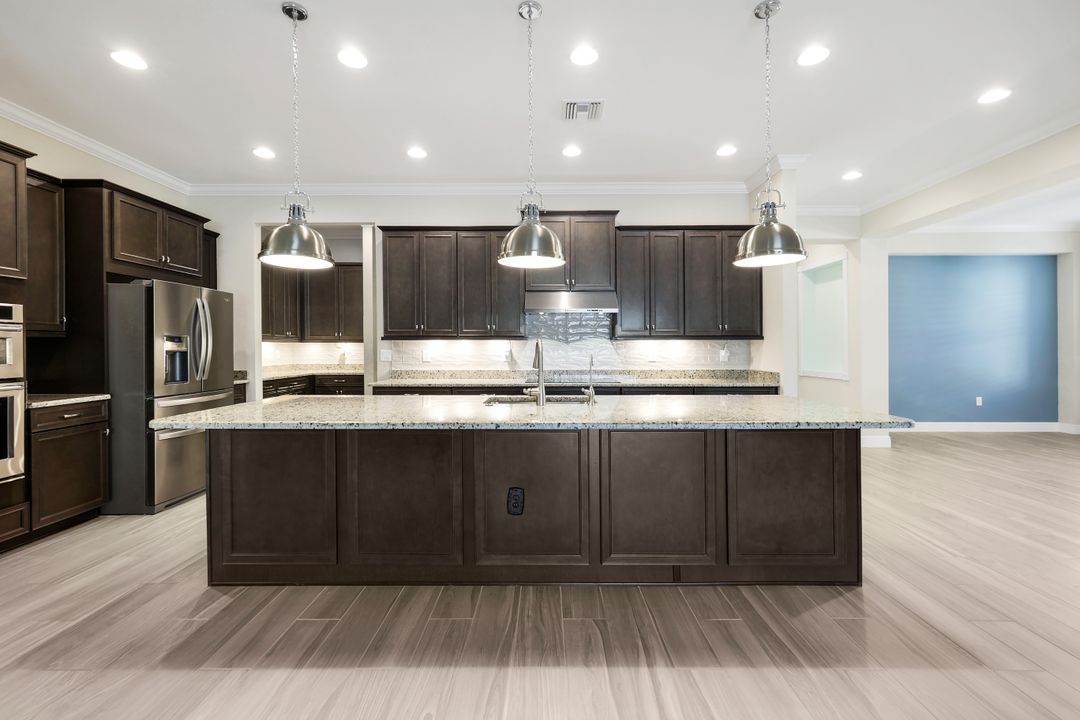 3837 Helmsman Dr, Naples, FL 34120