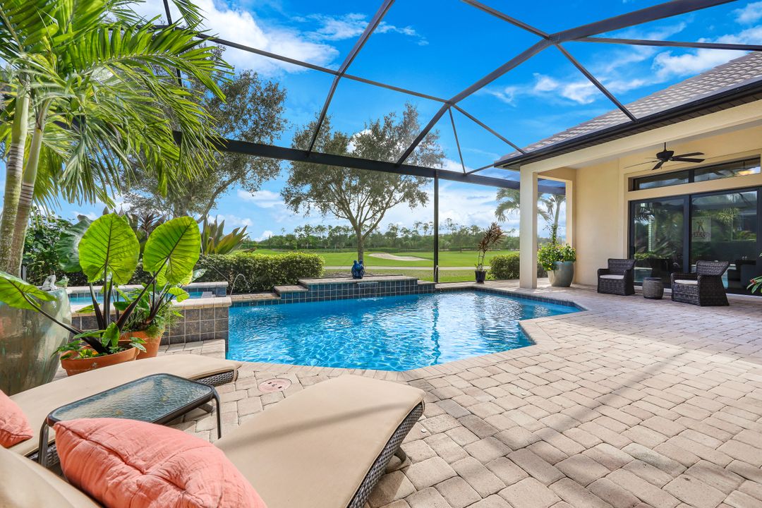 8678 Amour Ct, Naples, FL 34119