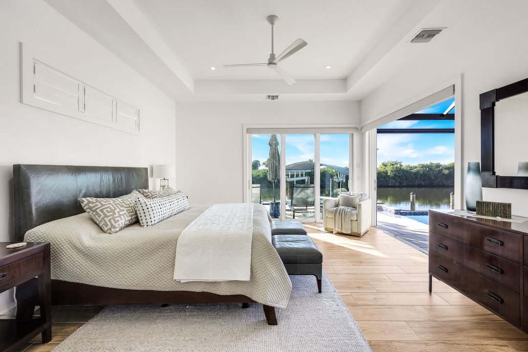 428 SW 39th Ave, Cape Coral, FL 33991