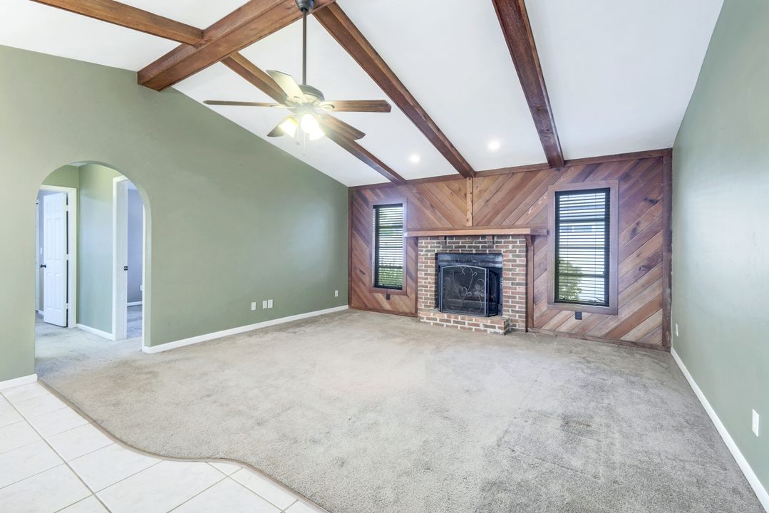 1925 SE 9th Terrace, Cape Coral, FL 33990