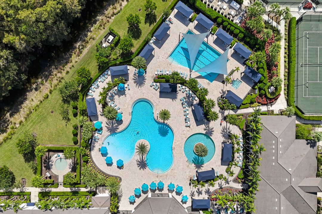 28564 Twain Dr, Bonita Springs, FL 34135