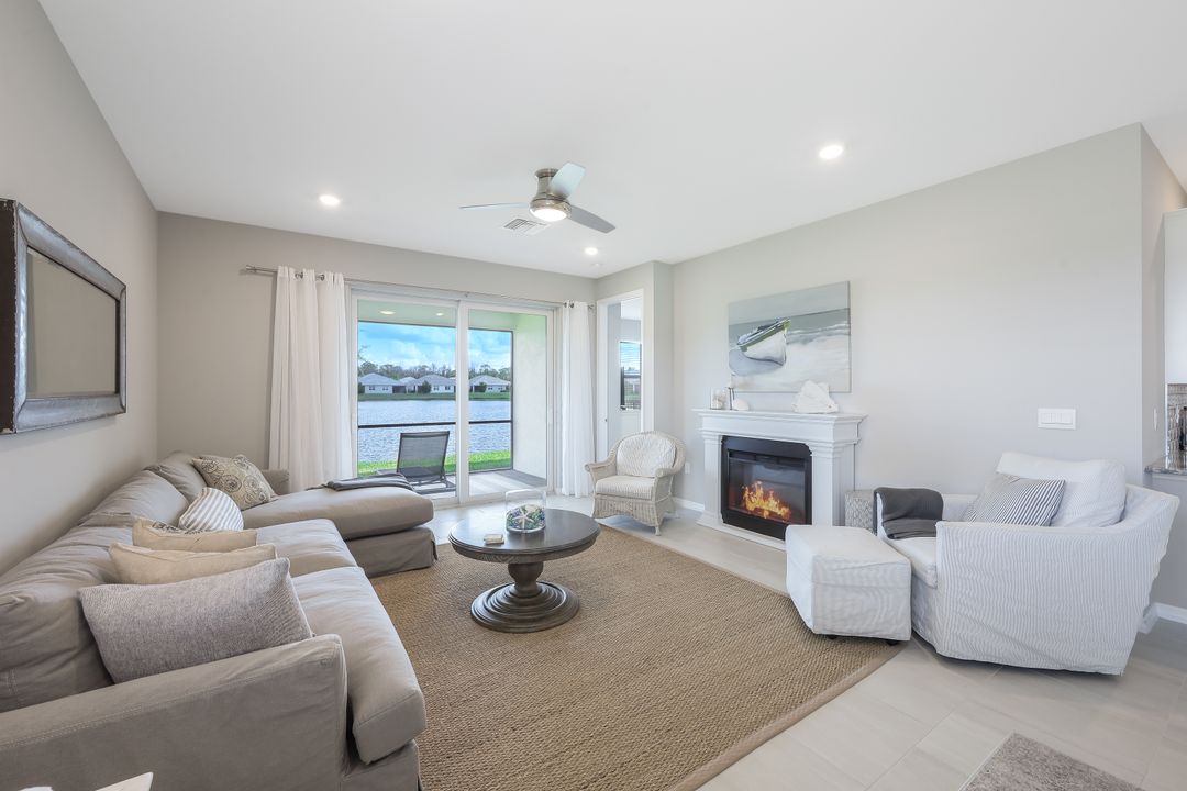 1114 Tranquil Brk Dr, Naples, FL 34114