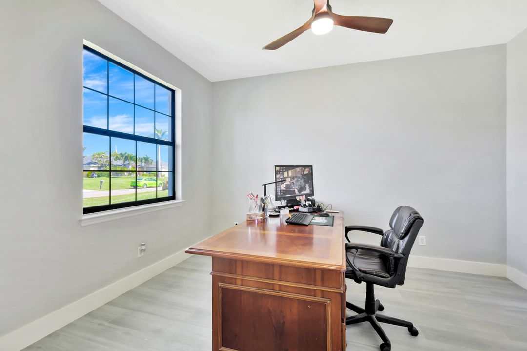 1918 SW 30th St, Cape Coral, FL 33914