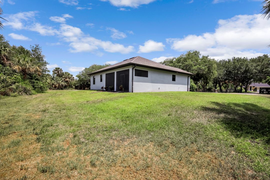 79 41st Ave NE, Naples, FL 34120