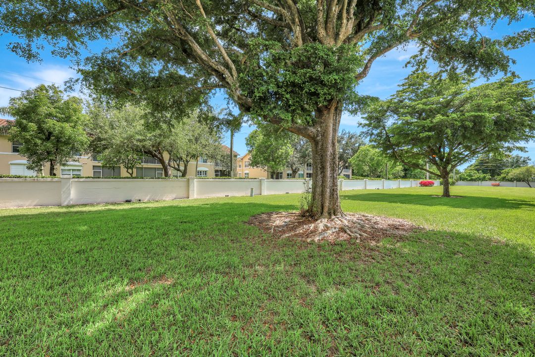 1204 S Brandywine Cir, Fort Myers, FL 33919
