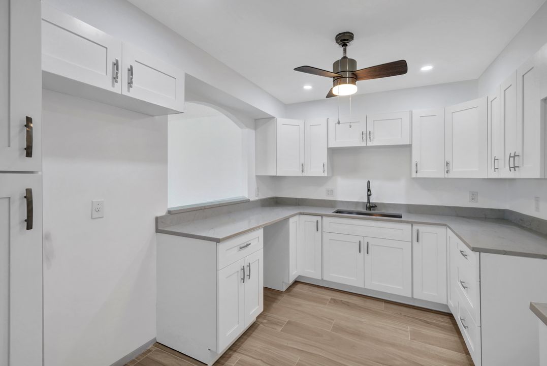 2880 Gulf Shore Blvd N #107, Naples, FL 34103