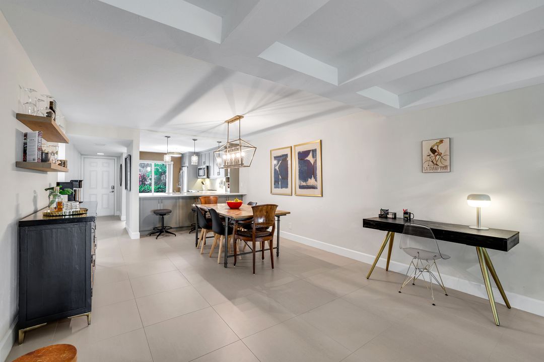 3569 Antarctic Cir, Naples, FL 34112