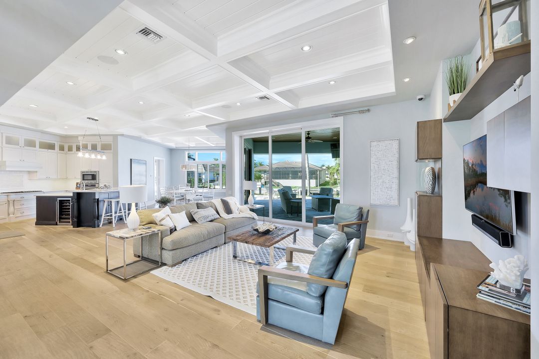 813 Magnolia Ct, Marco Island, FL 34145