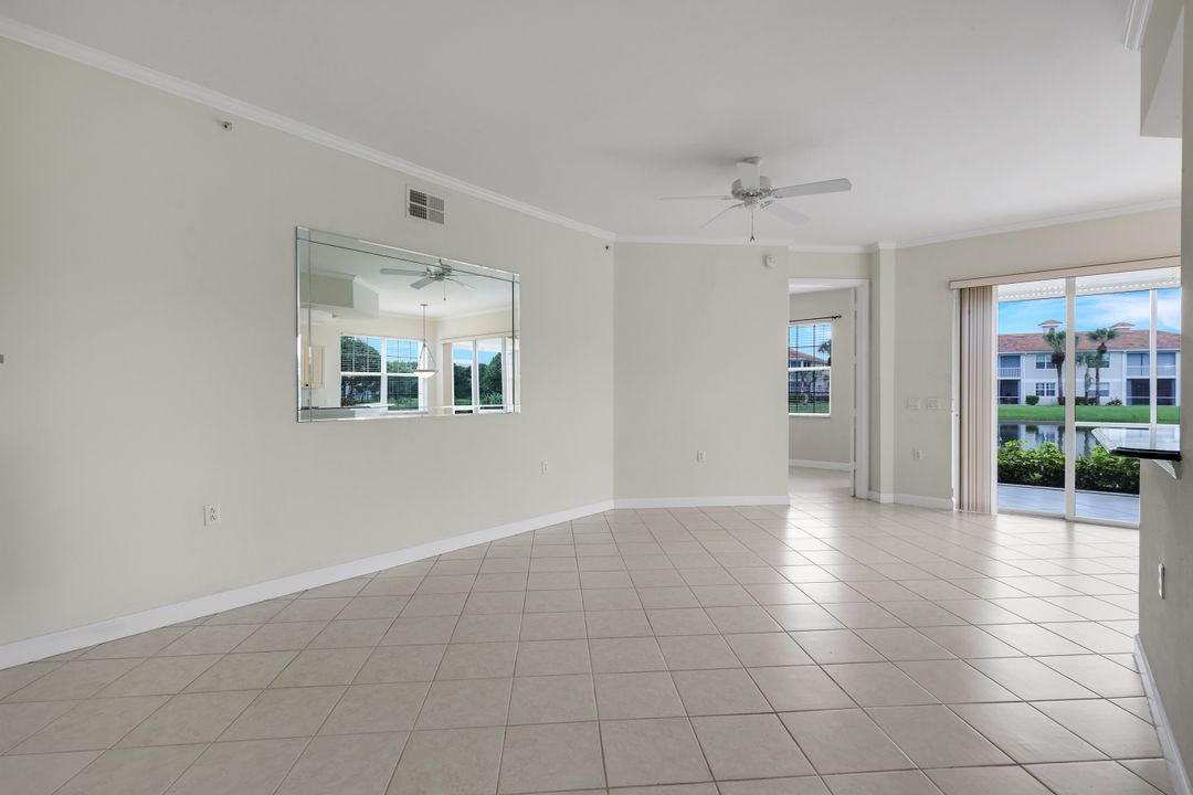 3058 Driftwood Way #4407, Naples, FL 34109