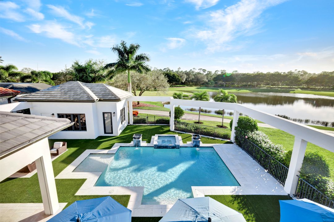 16988 Fairgrove Way, Naples, FL 34110