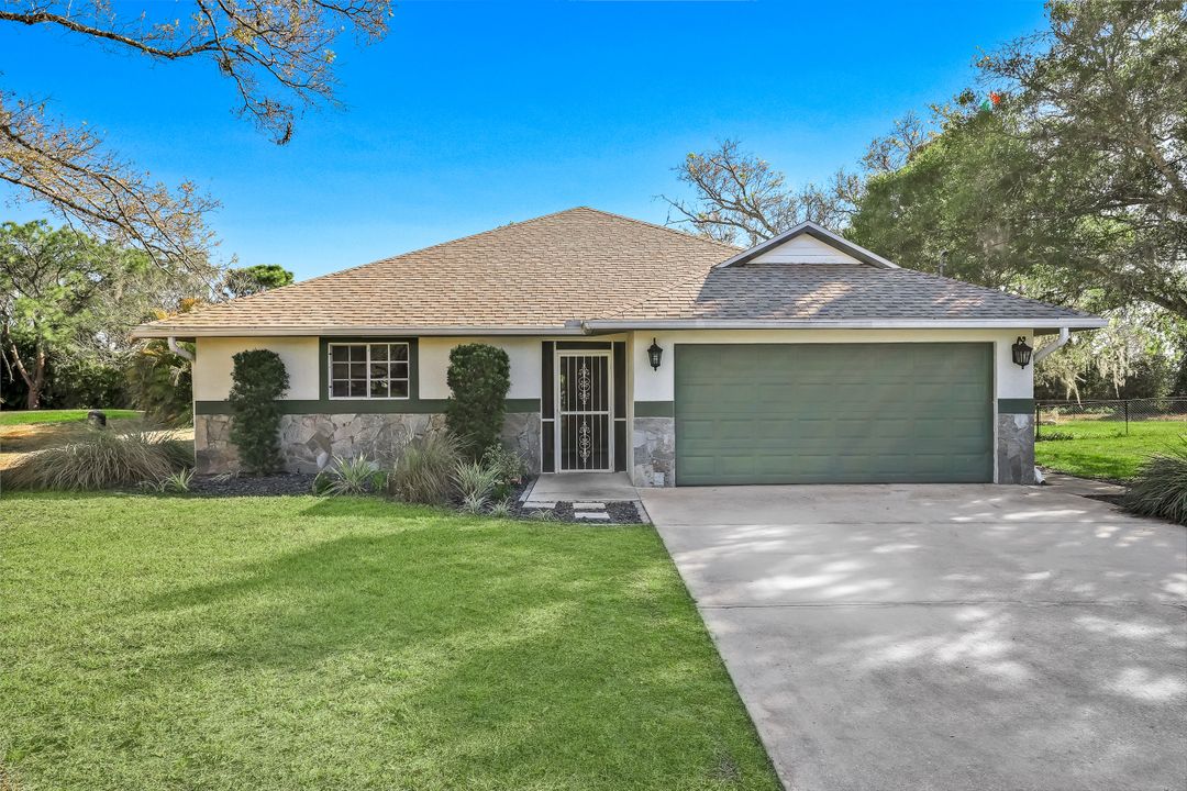 17855 Chesterfield Rd, North Fort Myers, FL 33917