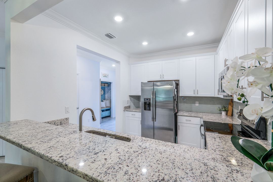 12072 Via Lighthouse Ln, Fort Myers, FL 33913