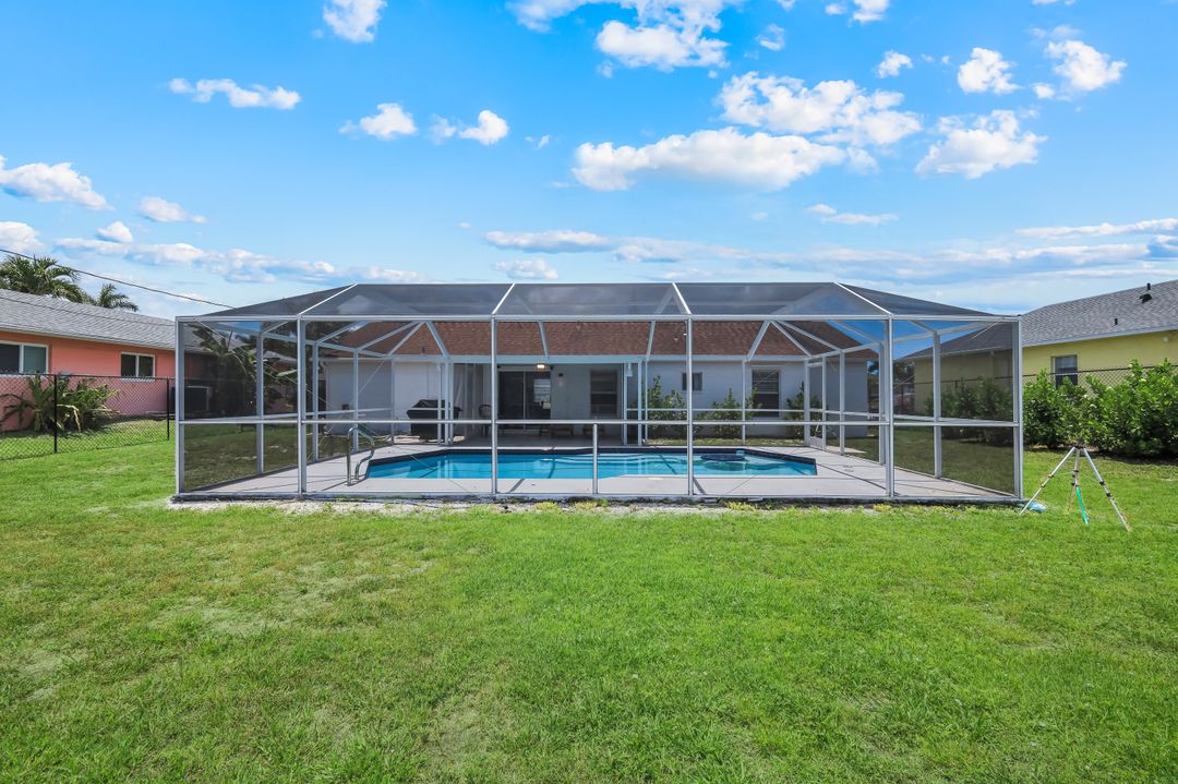 1307 SW 43rd Ln, Cape Coral, FL 33914