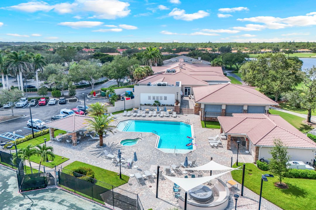 9331 Spring Run Blvd, Bonita Springs, FL 34135