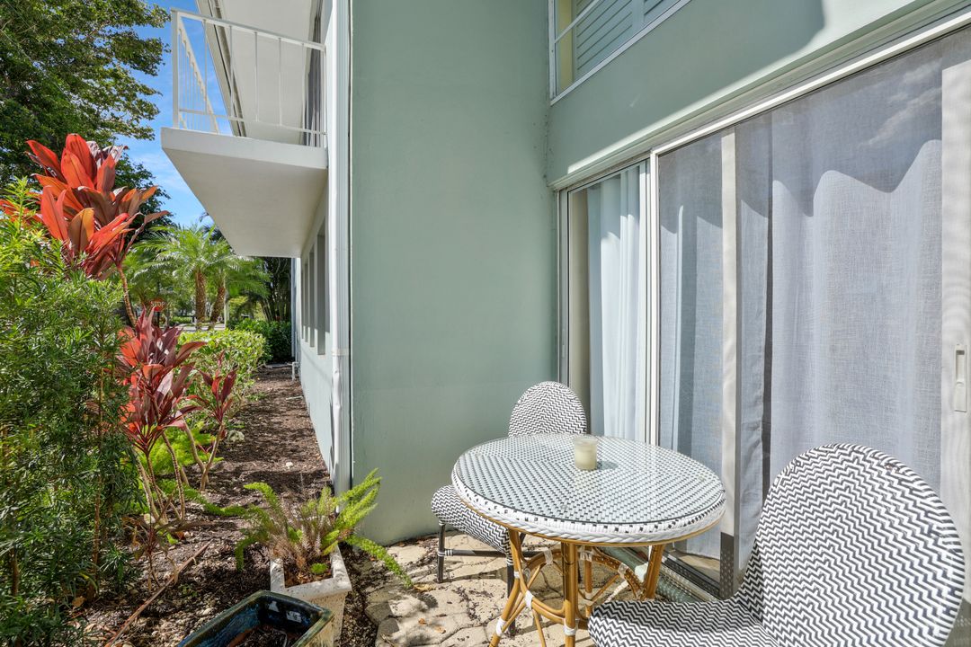 683 12th Ave S #683, Naples, FL 34102