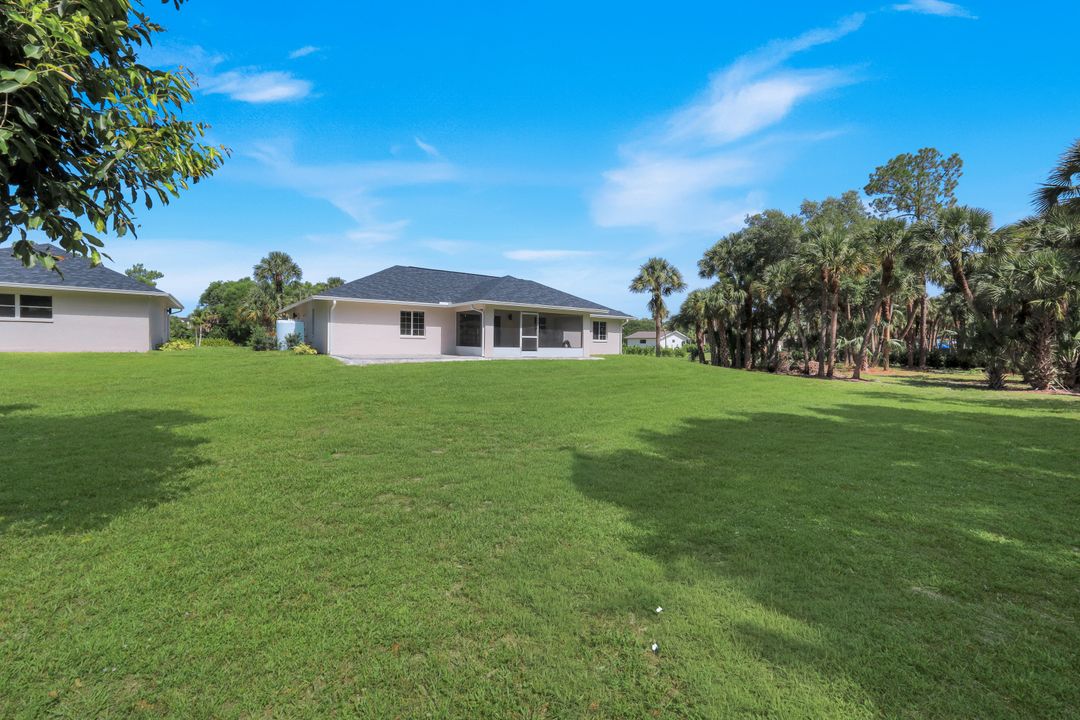3060 70th St SW, Naples, FL 34105