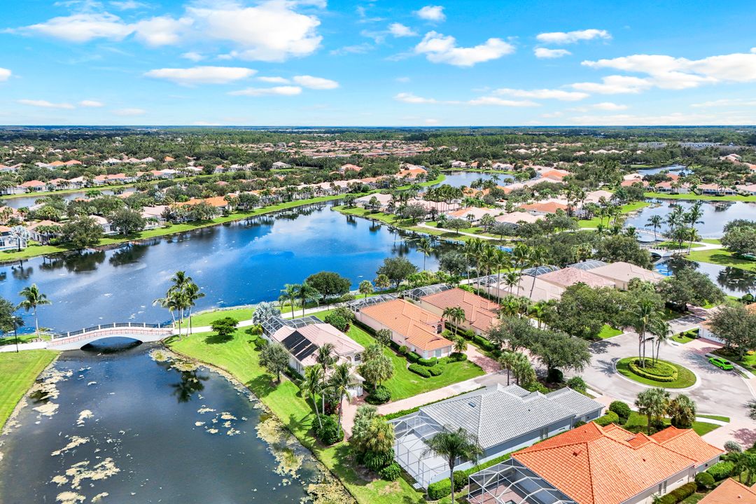 2984 Gilford Way, Naples, FL 34119