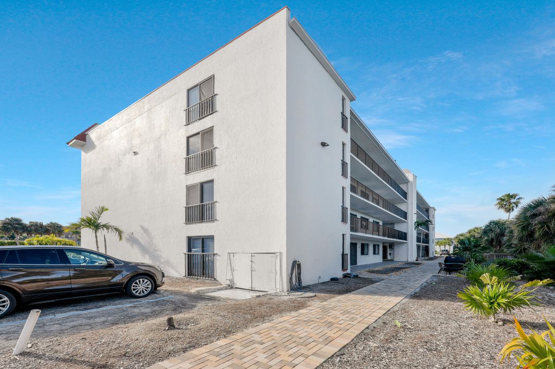 1440 Middle Gulf Dr #2F, Sanibel, FL 33957