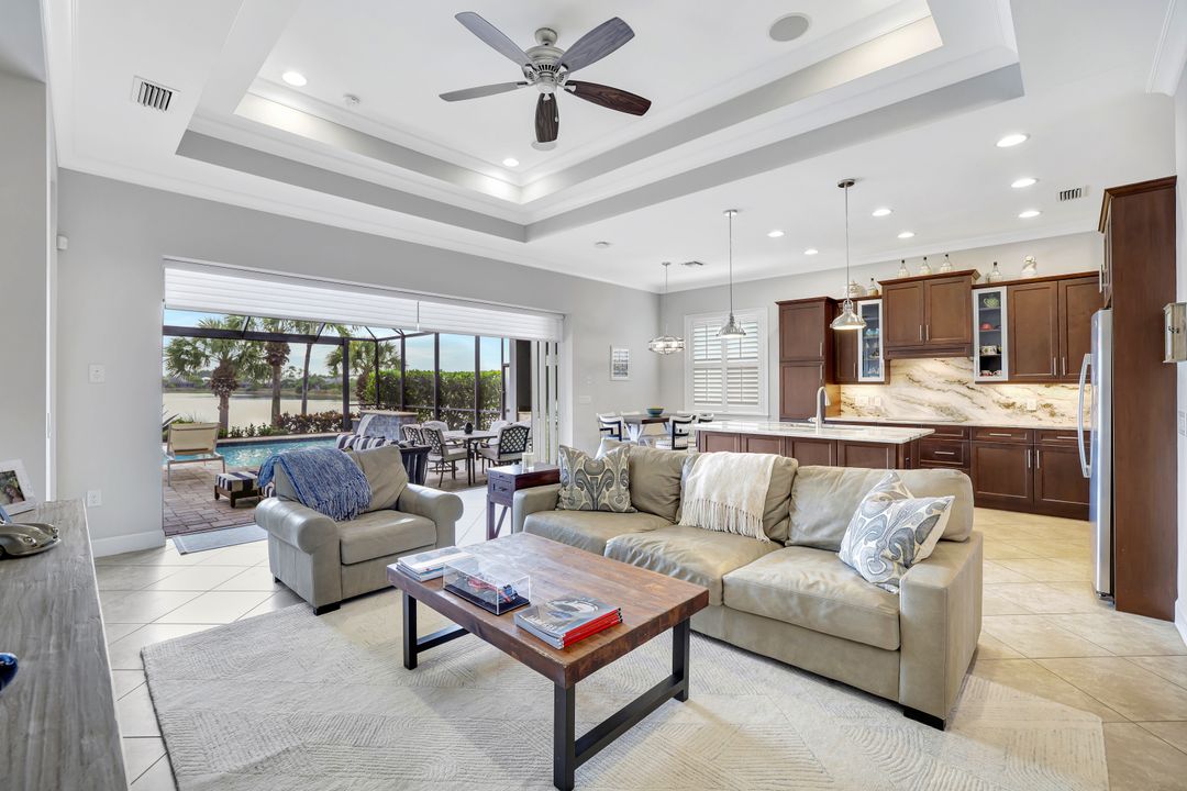 4905 Andros Dr, Naples, FL 34113